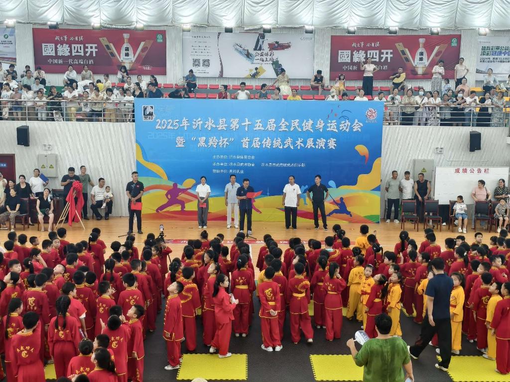 2066683307_副本.jpg