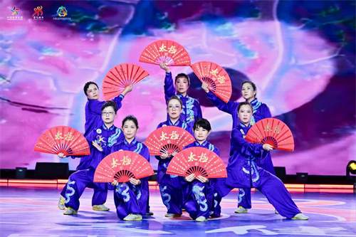 广场舞1_副本.jpg 广场舞1_副本.jpg